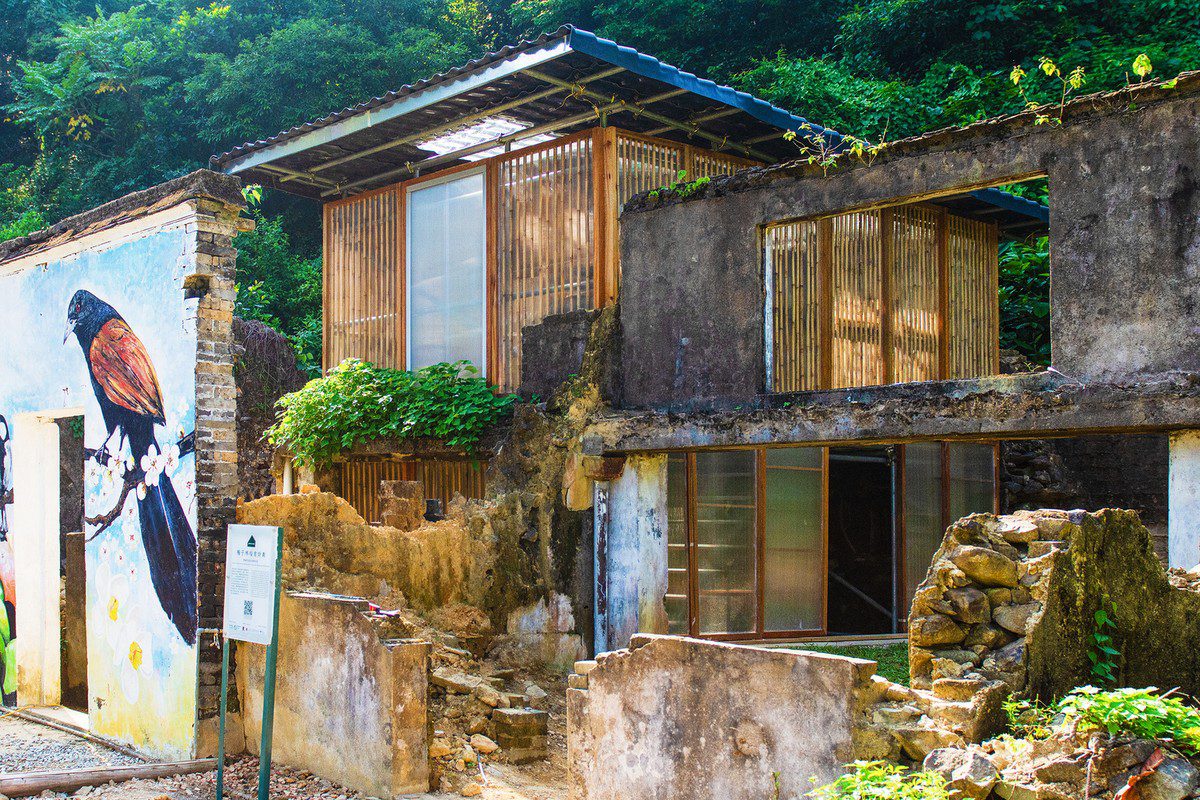 Những ngôi nhà được hồi sinh trong làng cổ Mui Tsz Lam