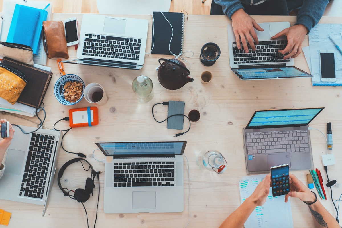 Chống thấm ngược tường nhà cũ không cần đập phá